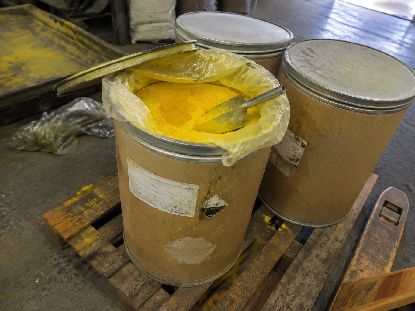 Chrome Yellow Pigment