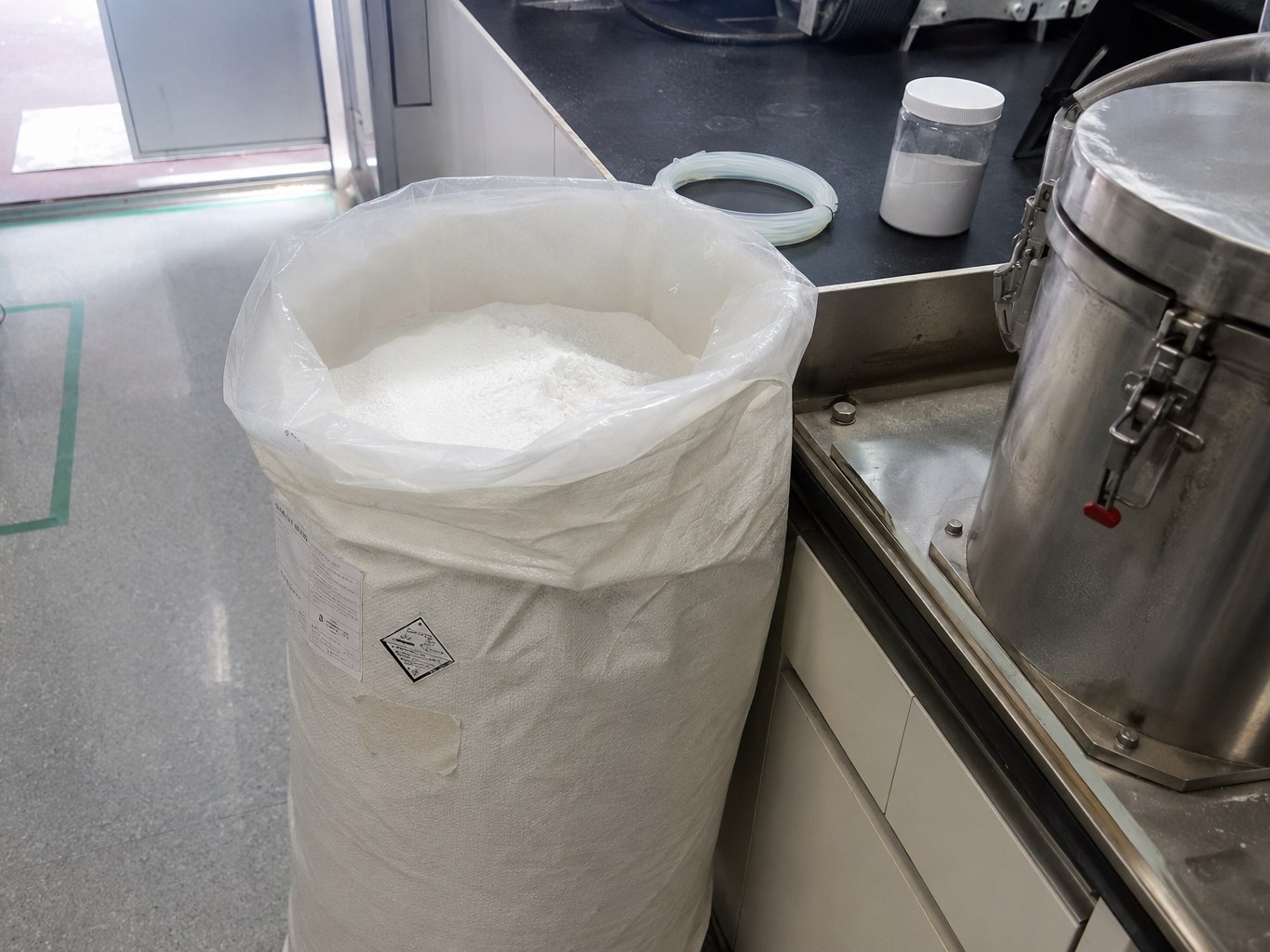 Polyacrylonitrile